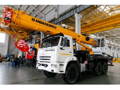 Автокран КС-45717К-3М (стрела 24 м)