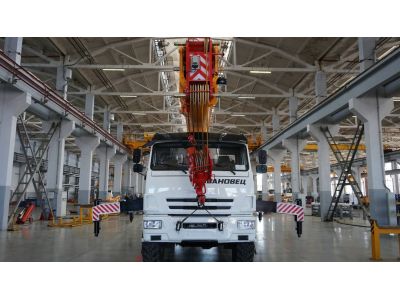 Автокран КС-45717К-3Р AIR